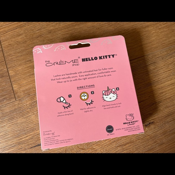 HELLO KITTY-NWT Fake Eye Lashes - Picture 2 of 6